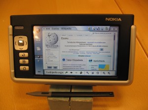 Nokia 770: primeiro internet tablet com Maemo